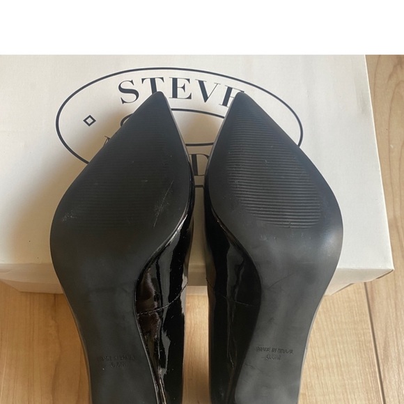 SOLD - Pumps - Picture 5 of 5